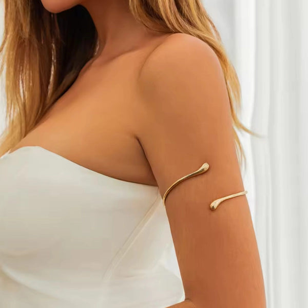 Curve Arm Cuff